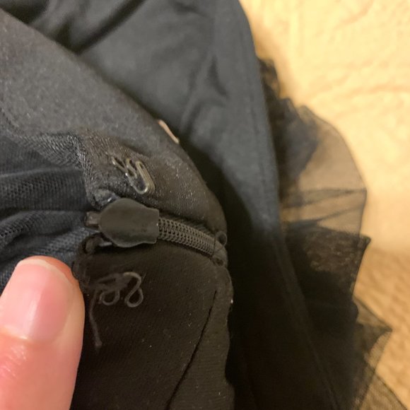 Gianni Bini 2-Piece Cropped Top and Skirt - Picture 6 of 7